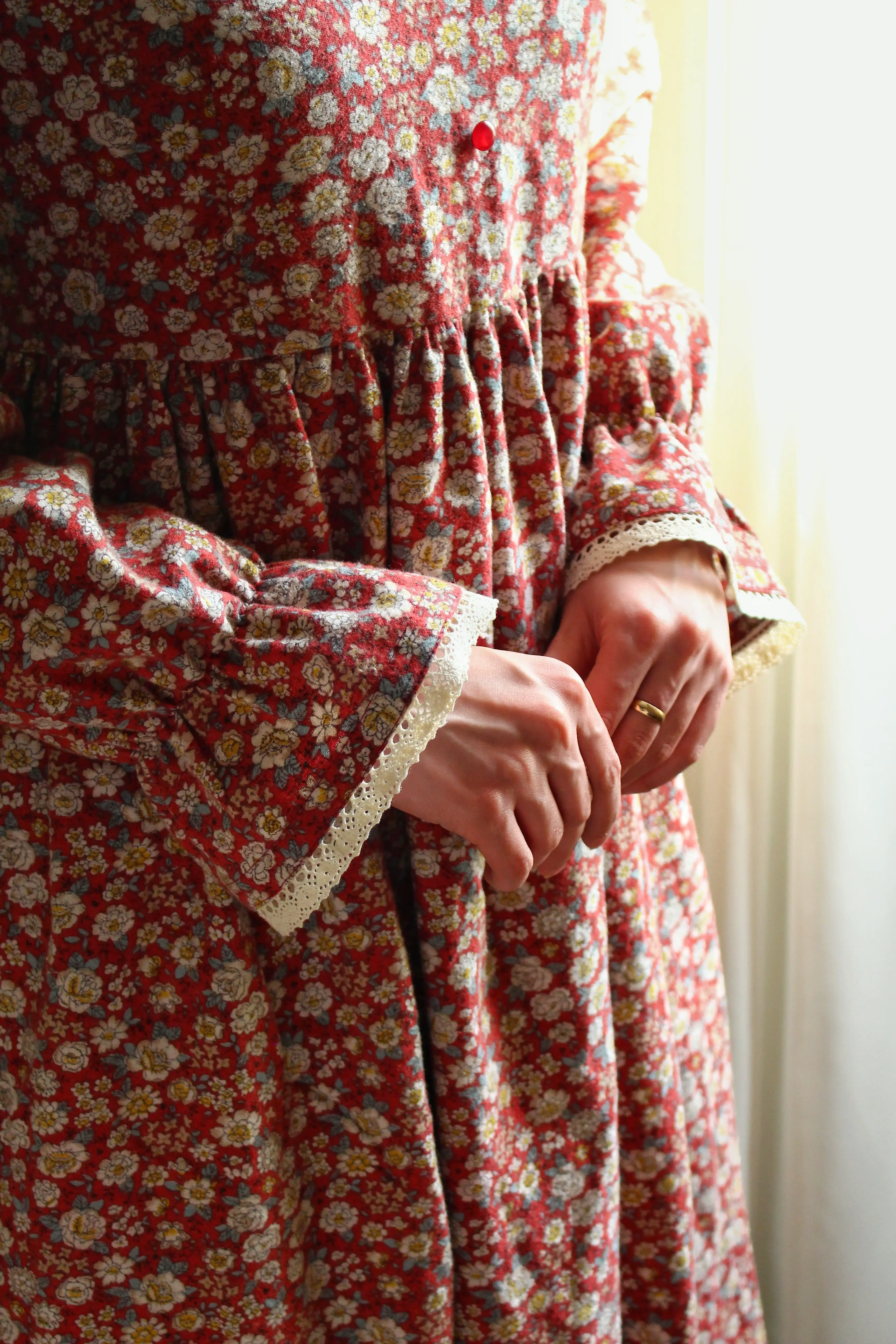 پیراهن گلنار